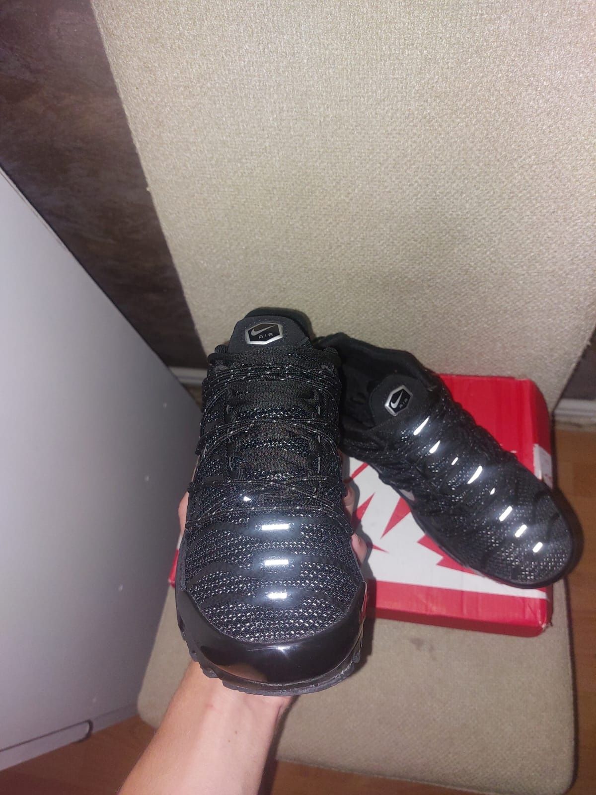 Nike air max plus nefolositi