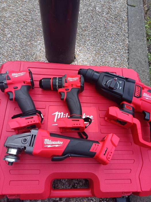 Комплект безжични инструменти Milwaukee 4 в 1