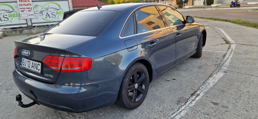 VAND AUDI A4 B8 2009