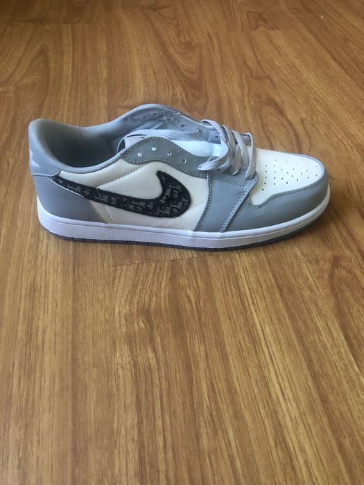 Кроссовки Nike..