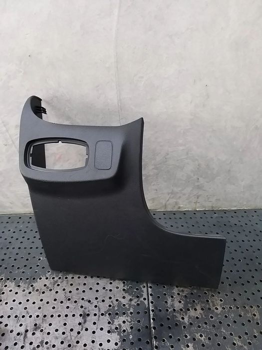 Capac stanga bord ford puma j2k cf7 l1tbs04317abw