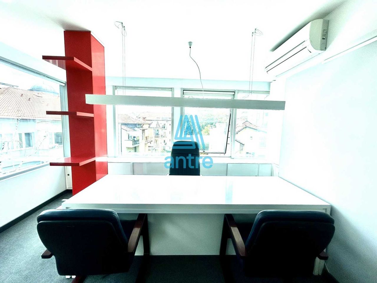 Дава се под наем Офис в София, Център - 135 кв.м за 4200 € - Снимка #4