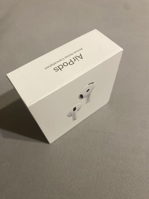 Apple AirPods 4 ANC (шумоподавление)