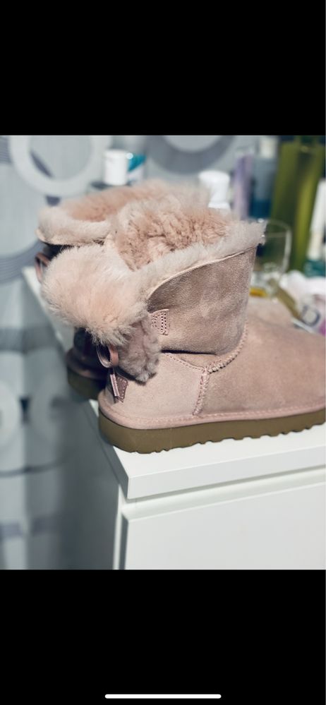 Cizme UGG Mini Bailey Bow Roz