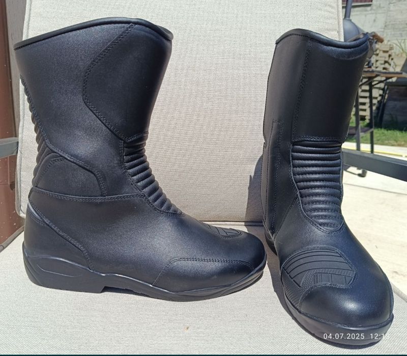 Vând Cizme moto TCX 42