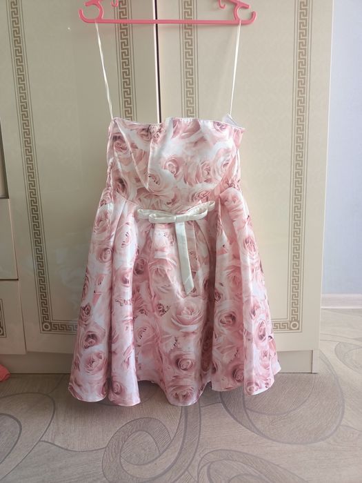 Отдам платье на выпускной за 2 кг муки сто пудов