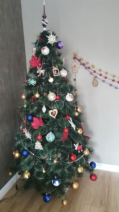 Ель искусственная,новогодняя