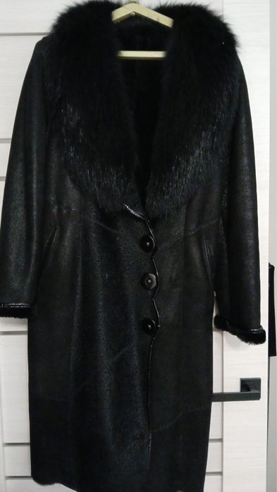 Продам зимнюю дубленку