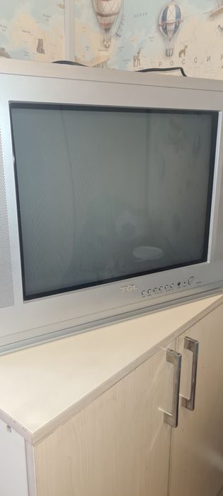 Продам телевизор TCL