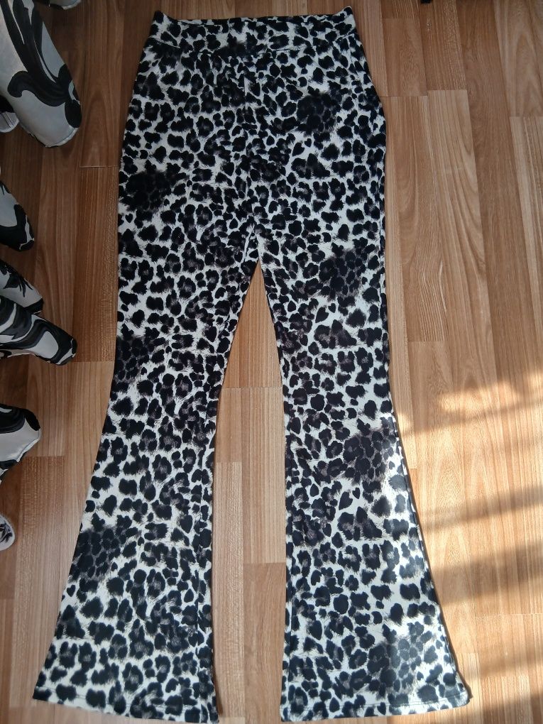 Pantaloni în stare bună