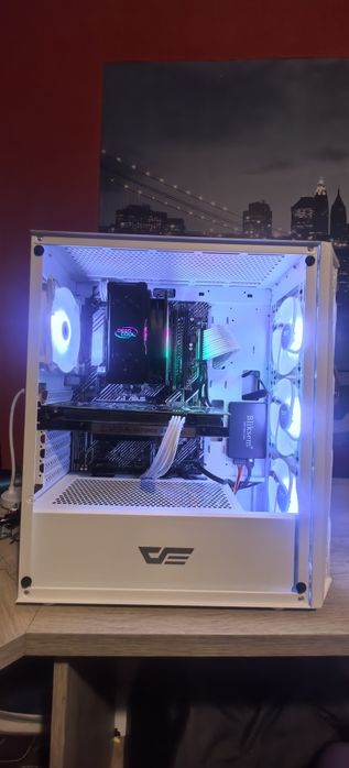 гейминг компютър