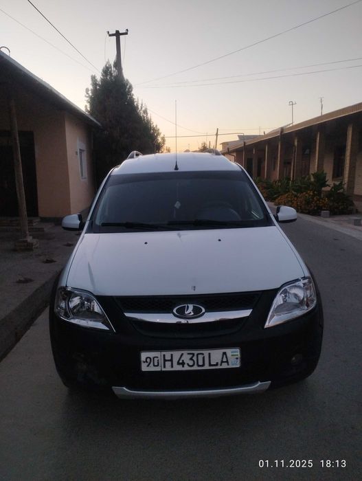 Lada Largus Lada Largus