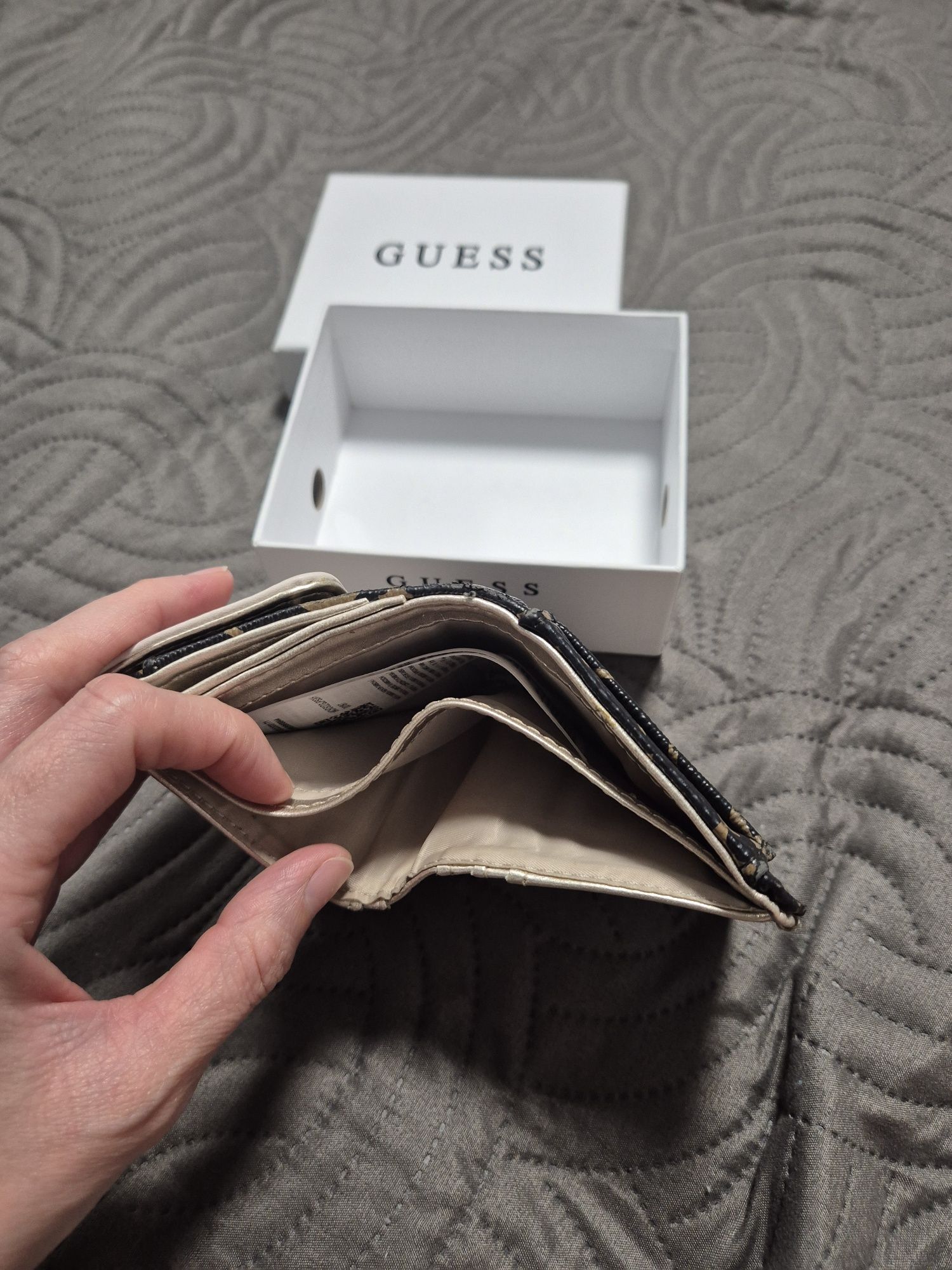 Оригинални портмонета Guess, DKNY, Desigual
