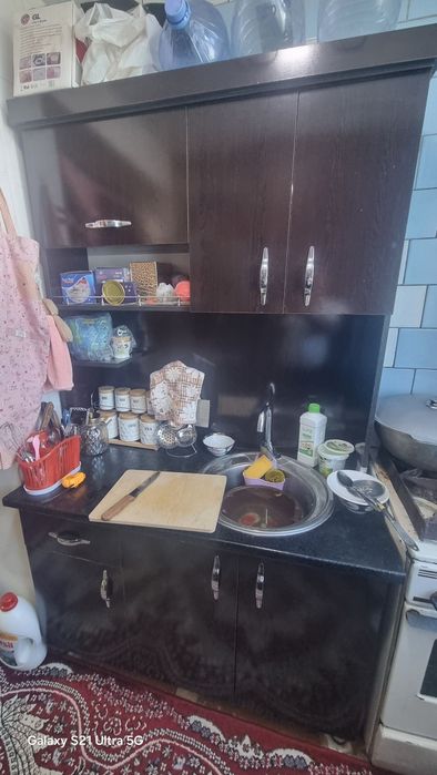 Kuxniya mebel sotiladi