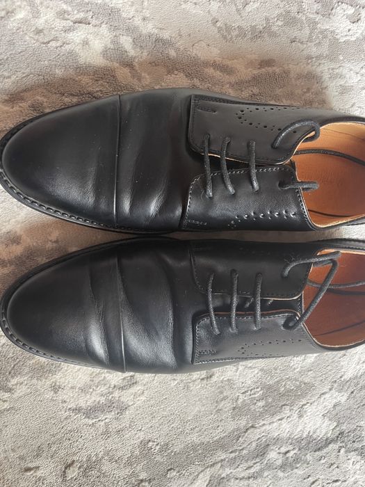 Vand pantofi de piele