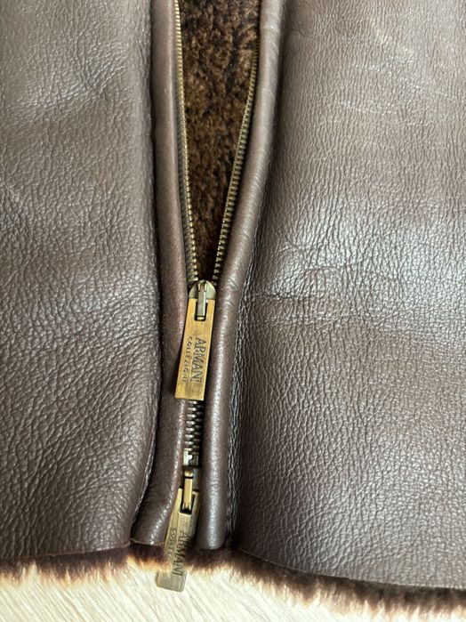 Cojoc Armani , 56  bărbătesc 300 eur
