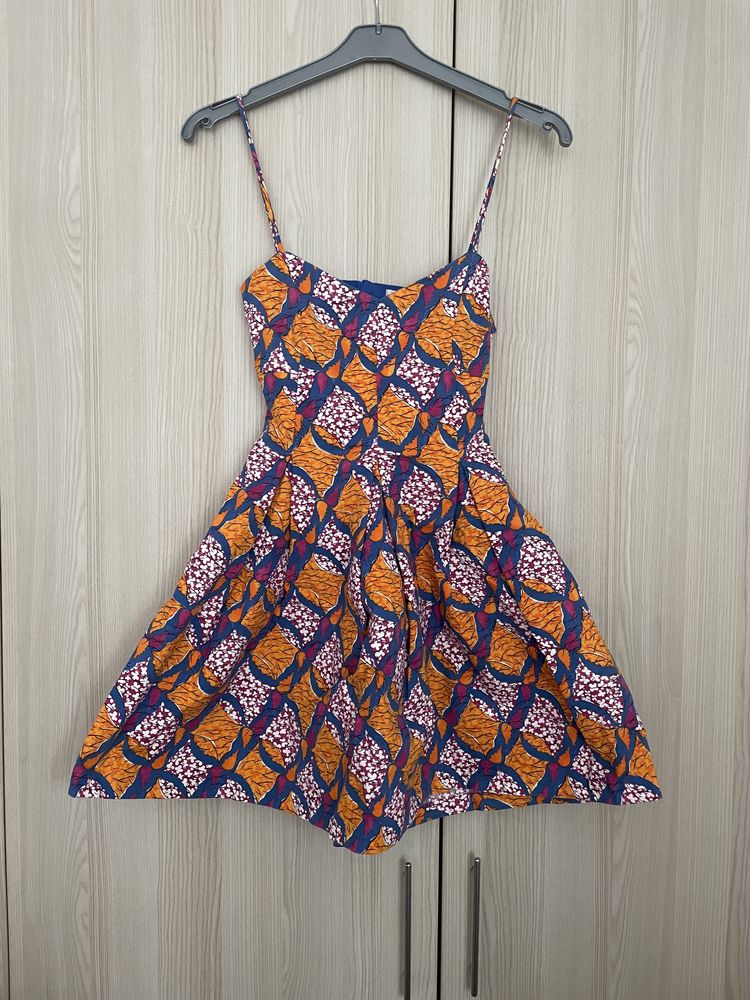 Rochie mini cu spate gol