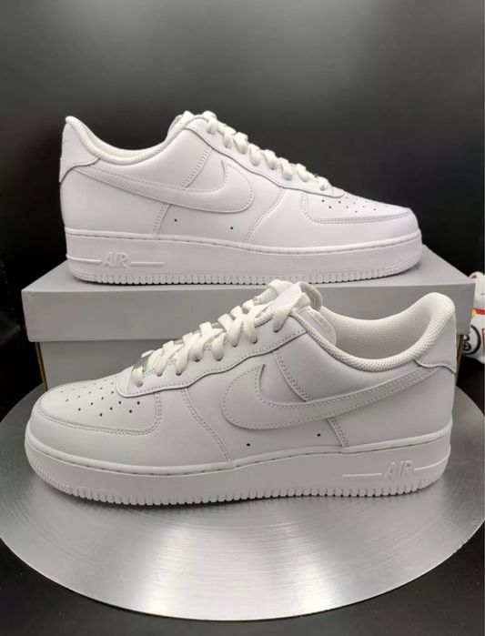 Air Force 1 Low Triple White Adidasi Nike - Pret Promotional