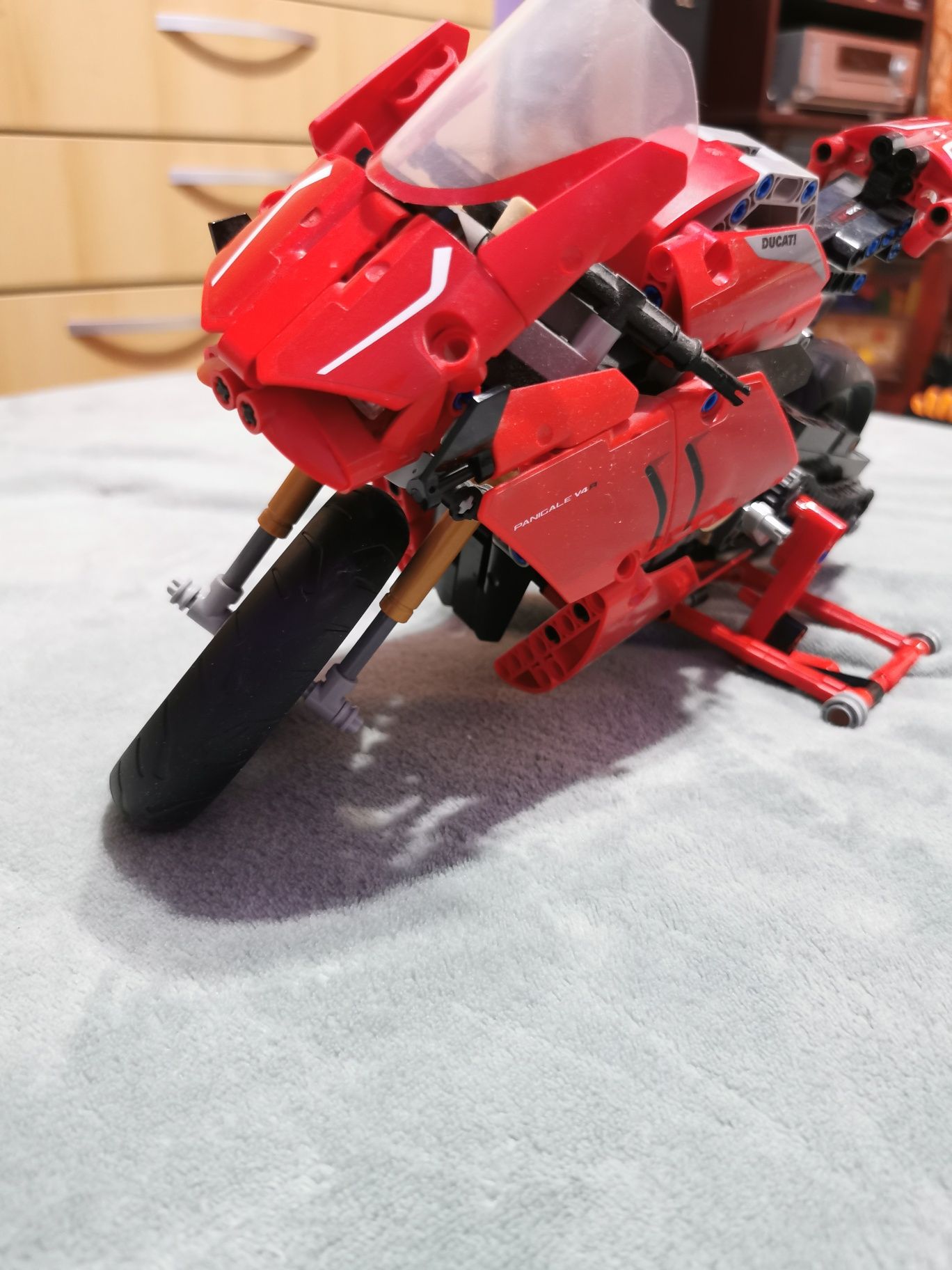 LEGO Ducati Panigale V4r