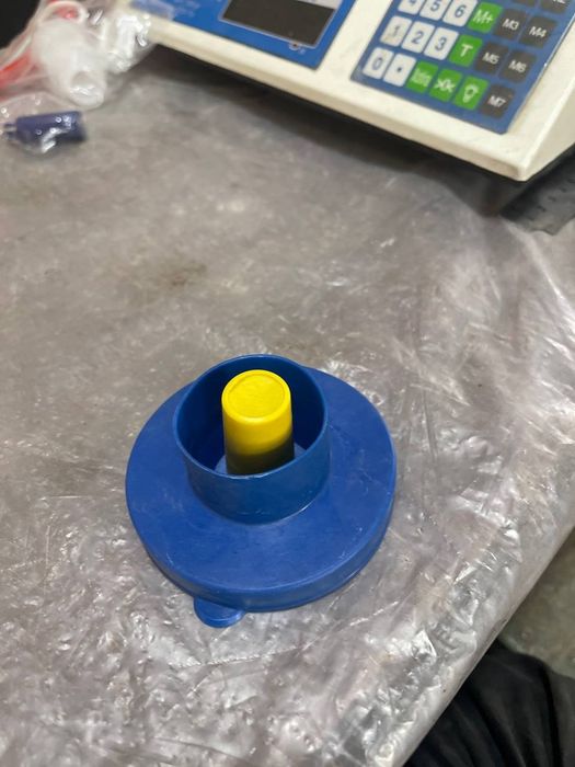 Крышка с гидрозатвором