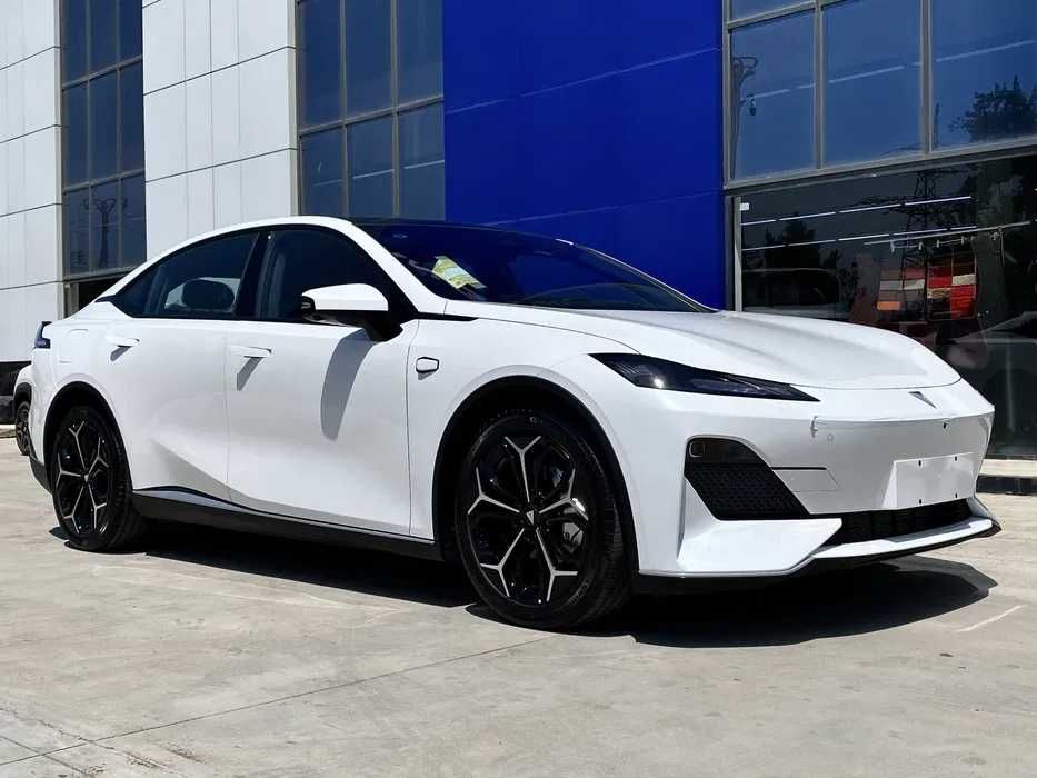 Changan Deepal SL03 200 Max Muddatli tolovga beriladi