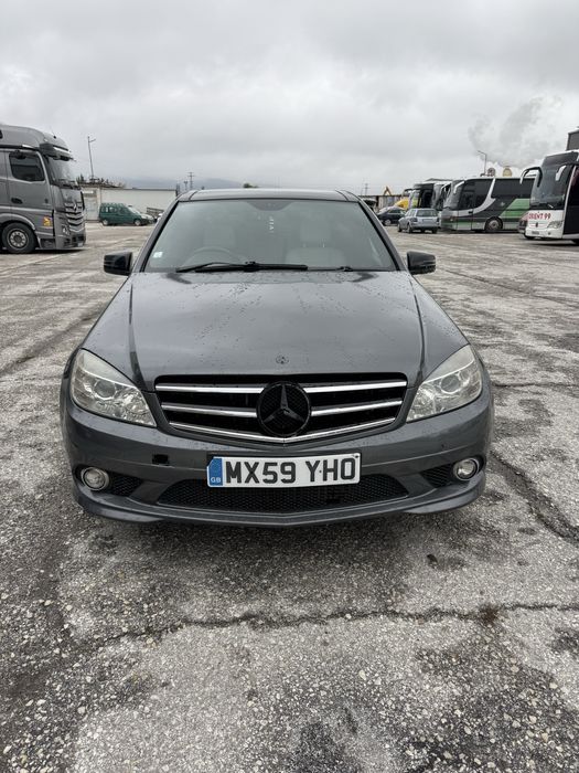 На части w204 Мерцедес C220 CDi Автомат / Панорама