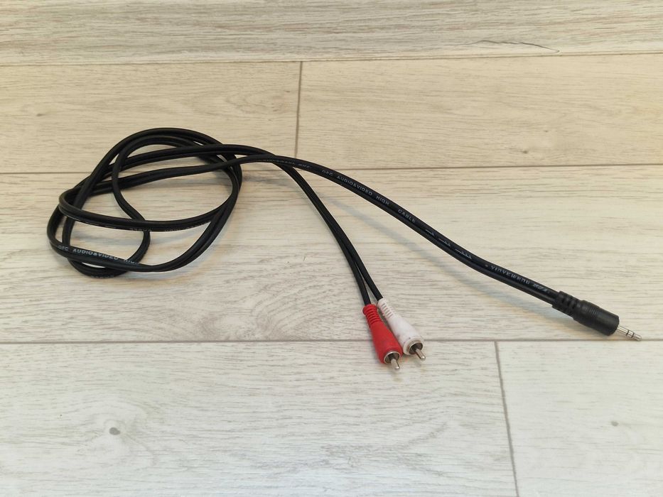 Аудио кабель Mini Jack 3.5 мм- 2 x RCA тюльпан 1,5 метра