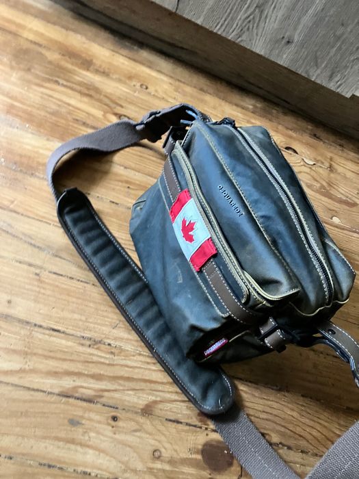 dsquared2 crossbody with canadien flag