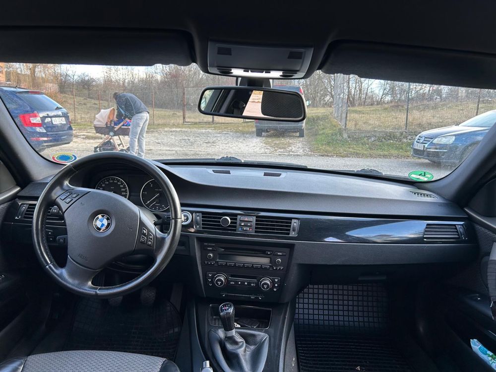 BMW  SERIA 3, 2009