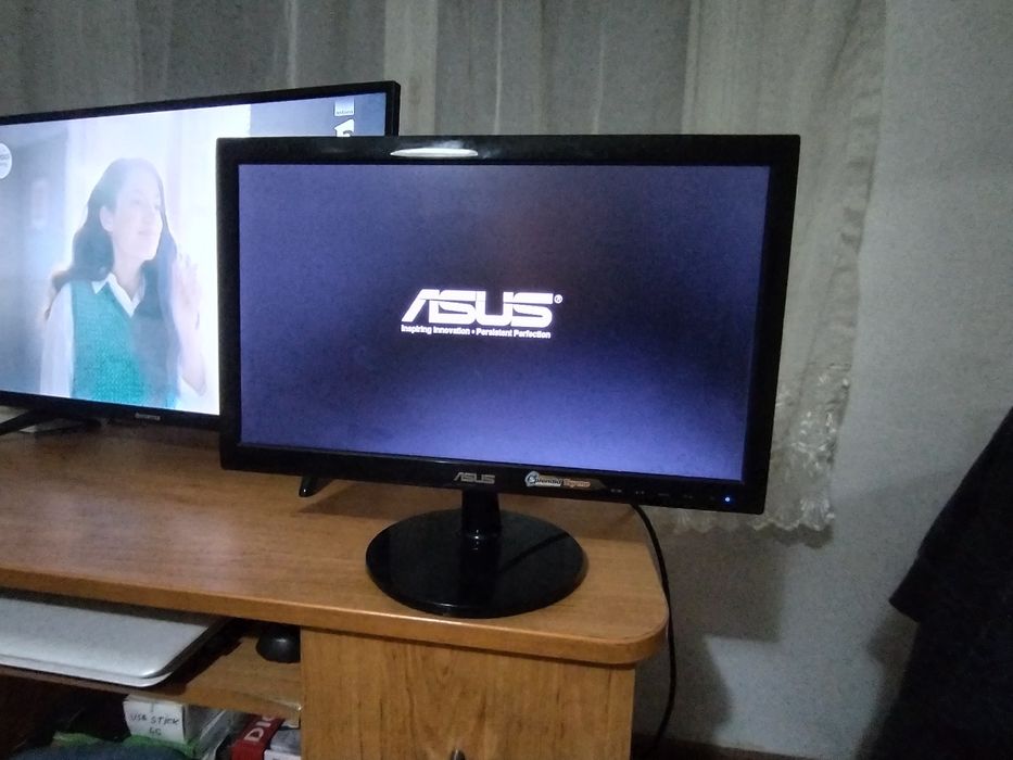 Monitor led-tv Asus display HD de 19"