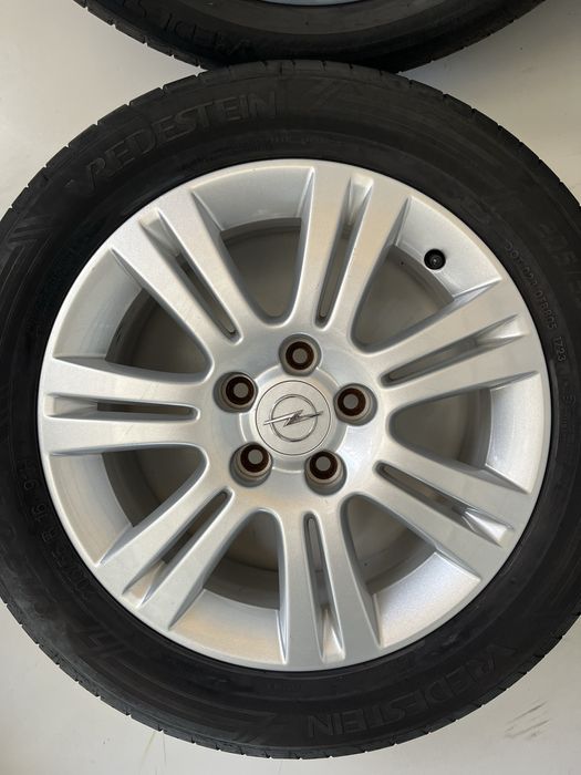 Оригинални джанти 16 цола 5х110 за Опел с летни гуми 205/55/16