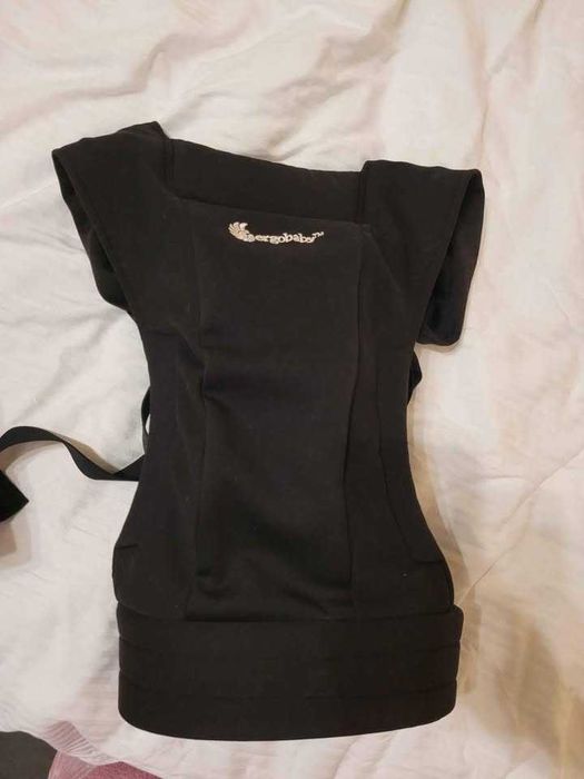 Бебешка кенгуру/носилка за бебета - Ergobaby - за новородено - 11 кг