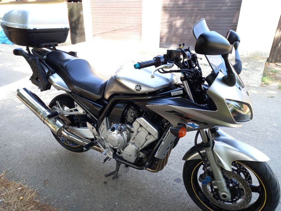De vanzare yamaha fzs 1000