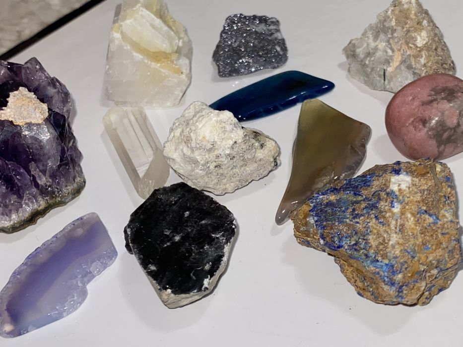 Colecția Comorile Pământului reviste + pietre