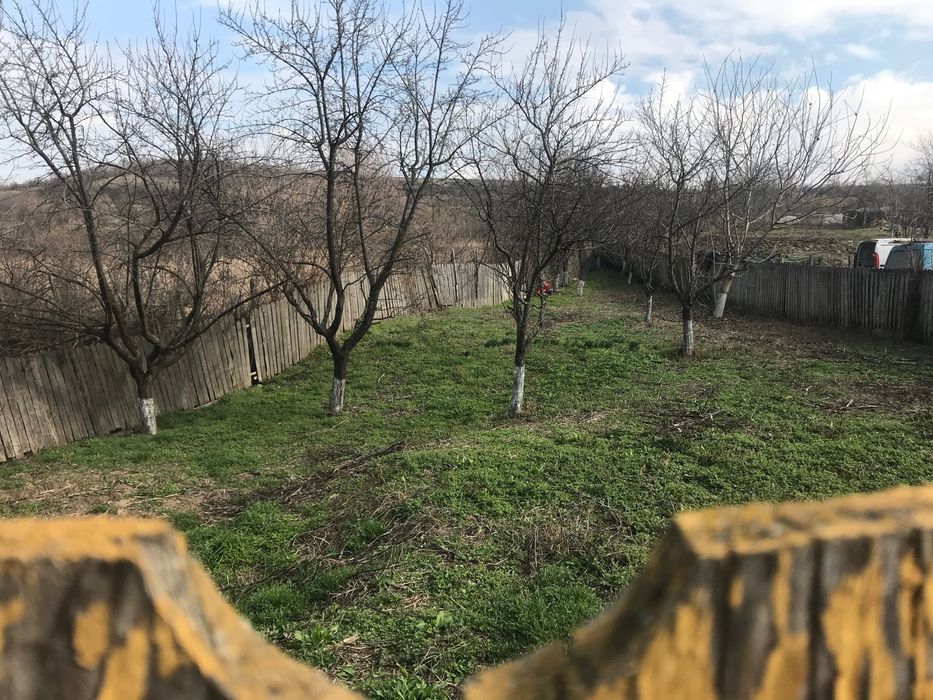 Teren intravilan Husi str Viilor