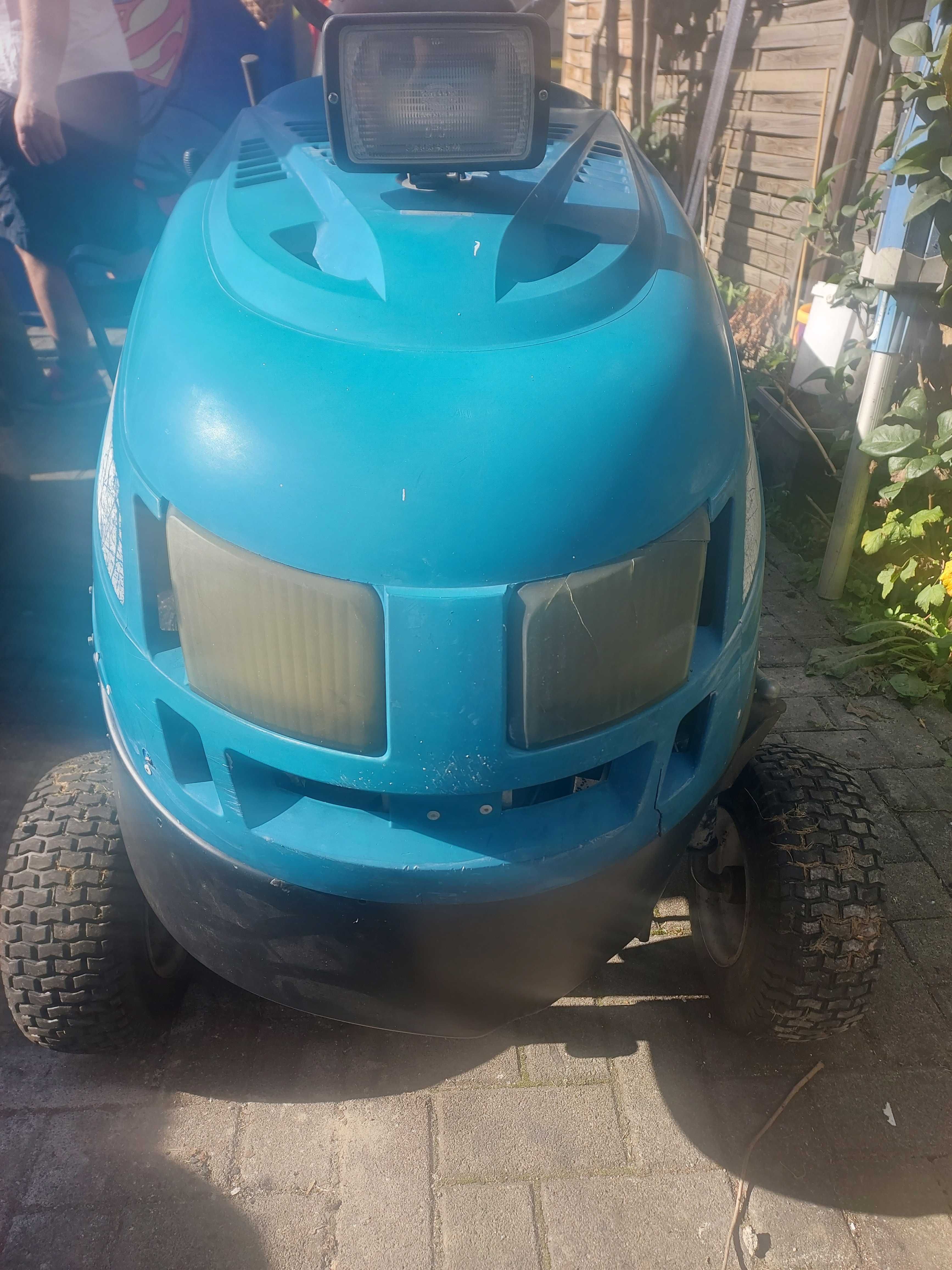 Traktor   gazon 13,5 cp