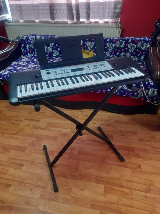 Orga Yamaha YPT-260