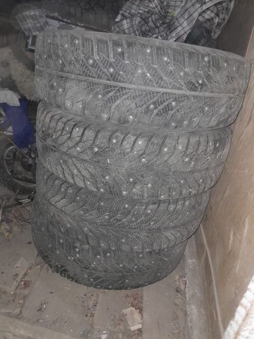 Продам шины зима