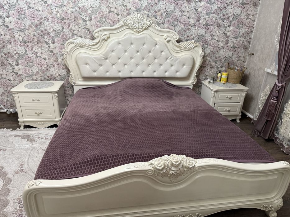 Продам спальный гарнитур , БЕЗ МАТРАСА