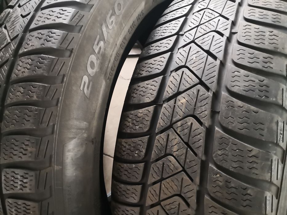 205 60 17 цола гуми Pirelli 4 броя