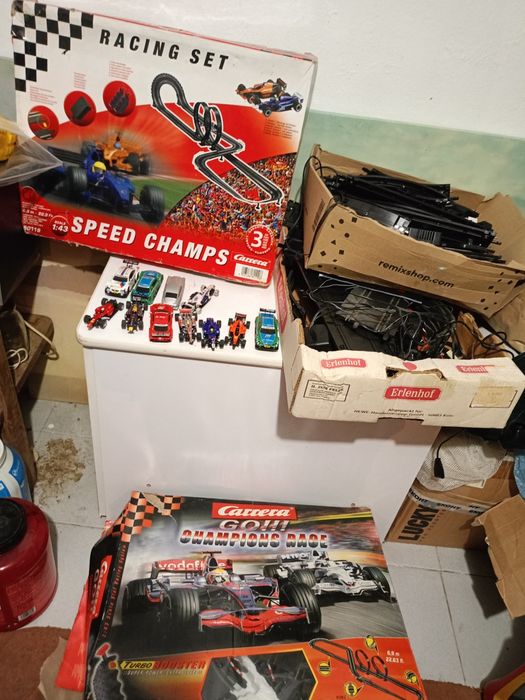 Carrera slot racing писти и колички