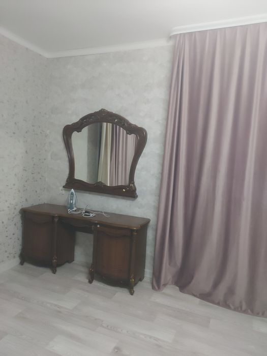 Продам спальный гарнитур