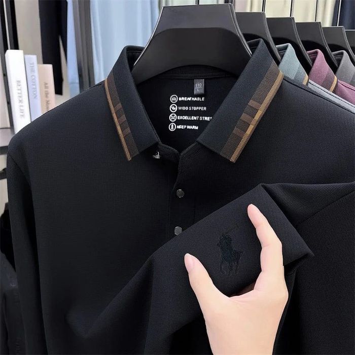 Мъжка тенкска с якичка