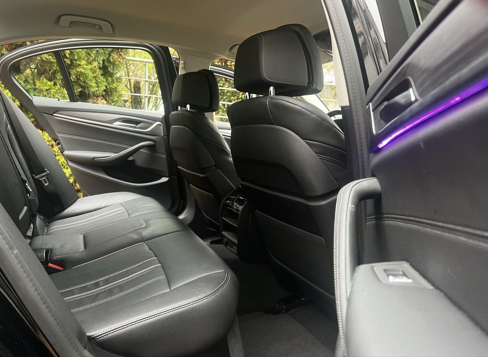 BMW Seria 5 530e G30 Facelift 292cp Faruri FULL LED