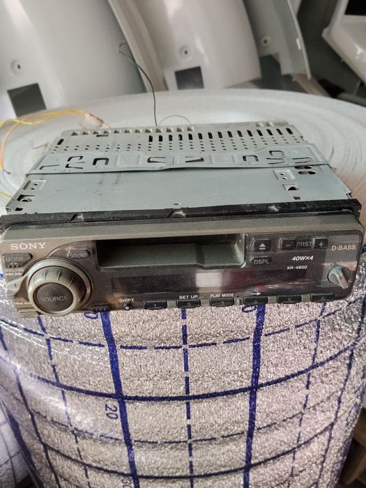 Продам автомагнитолу SONY