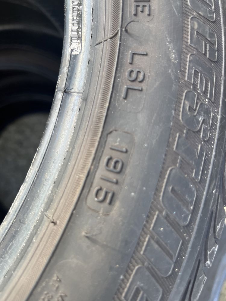 Продавам 4бр летни гуми Bridgestone 215/45R16