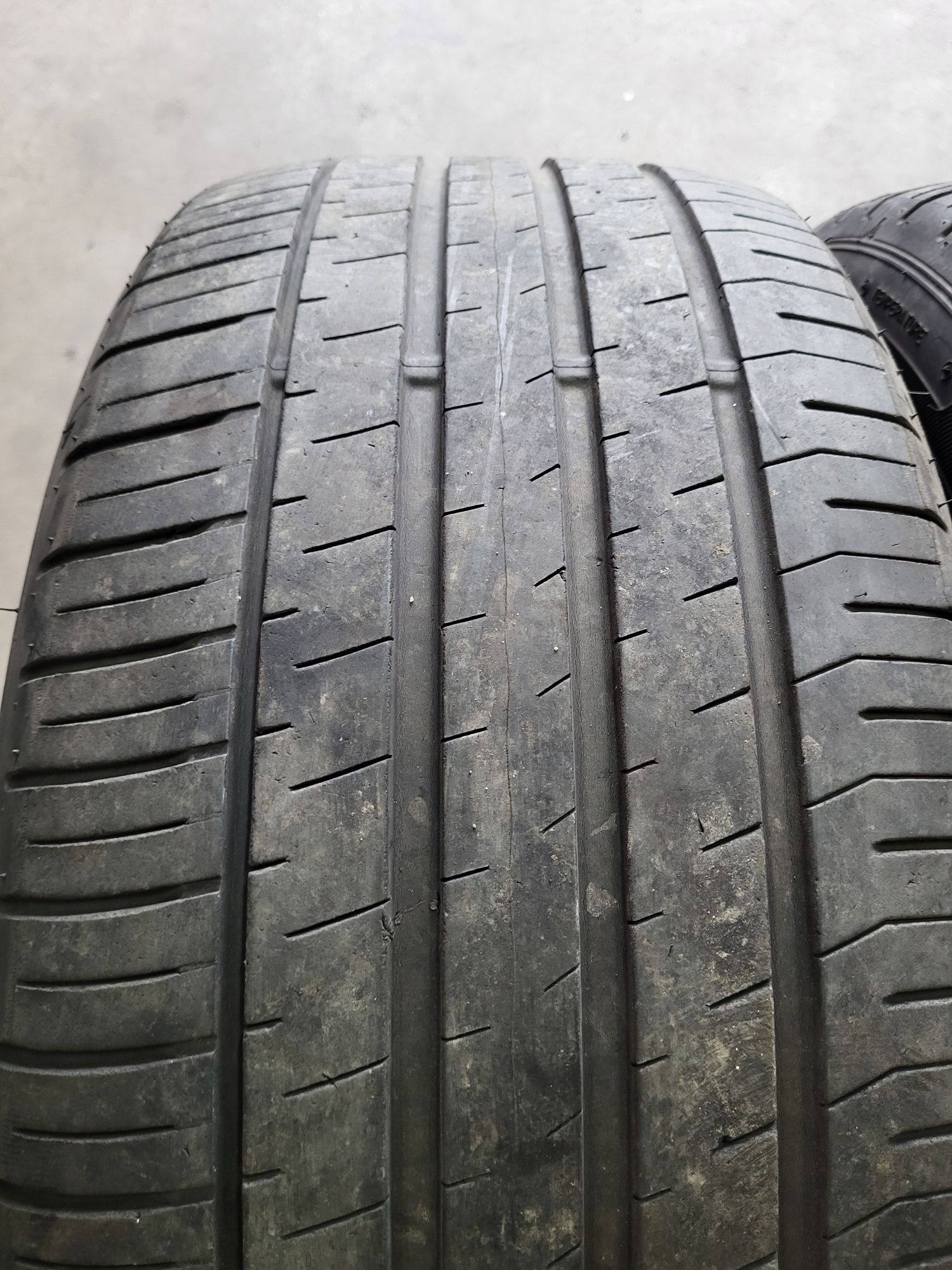 2 anvelope 225 50 R 17 Falken Vara