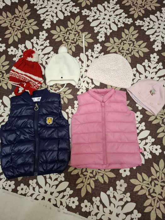 Продаются безрукавочки на малышей