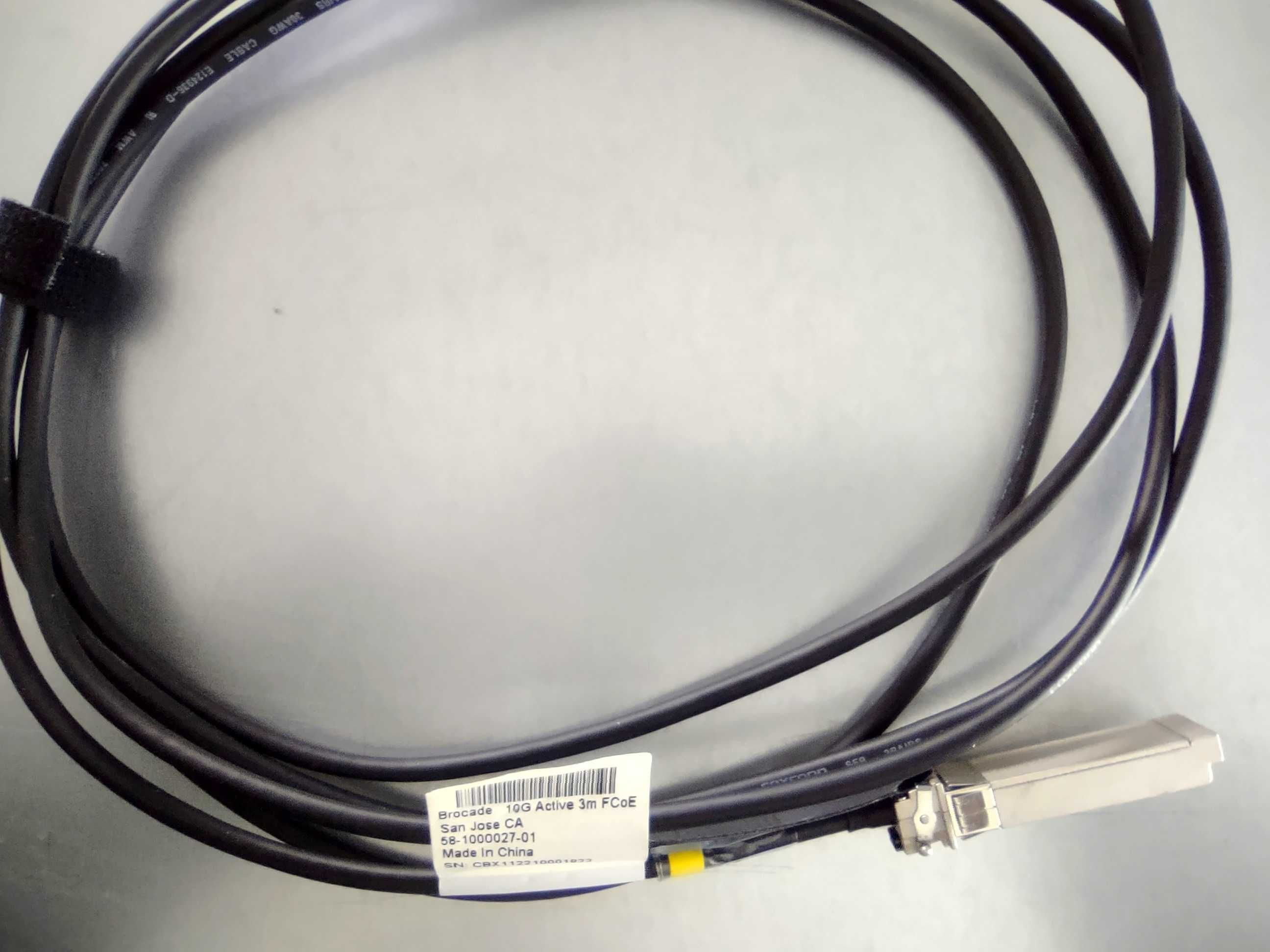 Кабел DAC SFP+-to-SFP+ CU, Active 10Gbps 3m Brocade 58_1000027_01