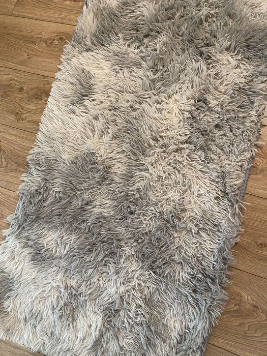 Пухкави килимчета и калъфи за възглавници